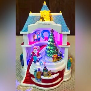 2011 Hallmark Keepsake Santa Comes to Town Ornament, Magic Motion Lights & Sound